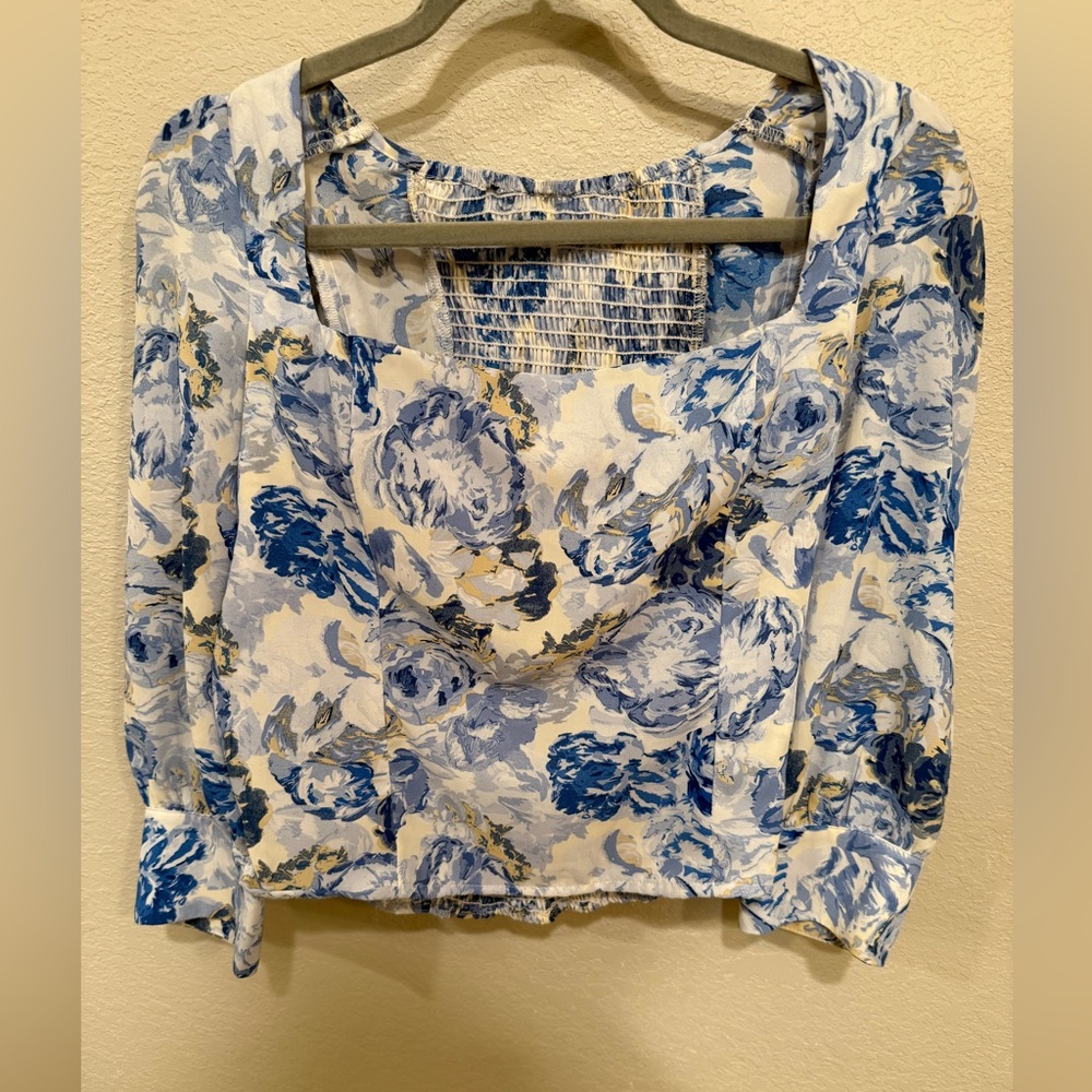 Floral Blue and White Women's Top